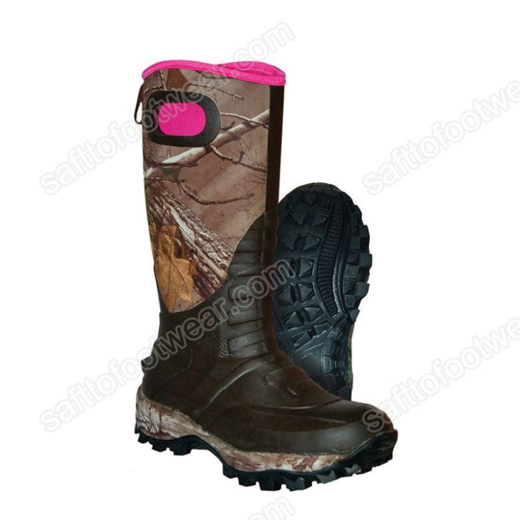 Tvirti, guminiai neperšlampami lauko batai